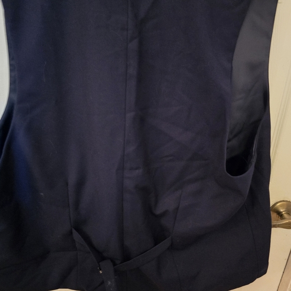 Elegant Navy Blue Men's 3pc Suit - Picture 5 of 8